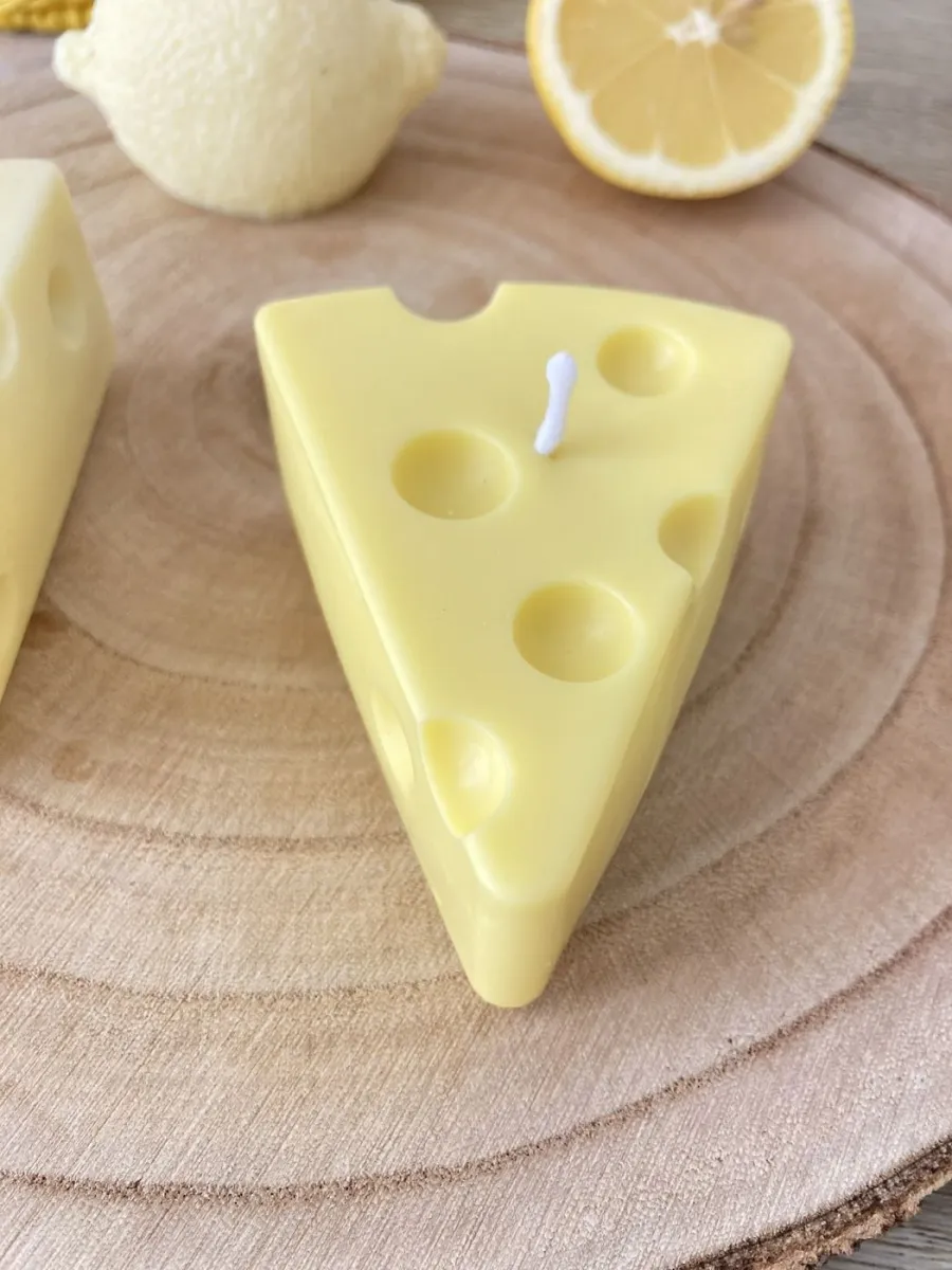 Vela decorativa em forma de queijo — 3